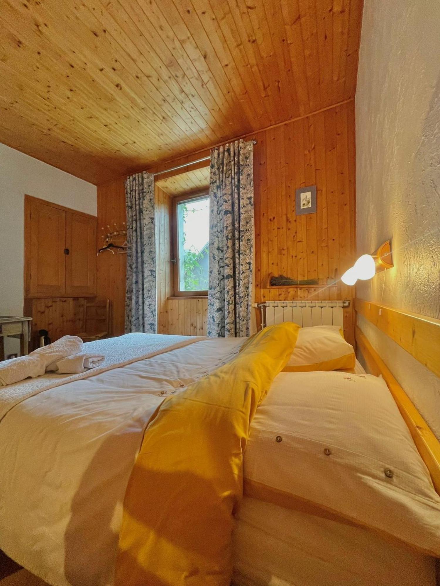 Saint-Étienne-en-Dévoluy La Tourtette B&B 외부 사진