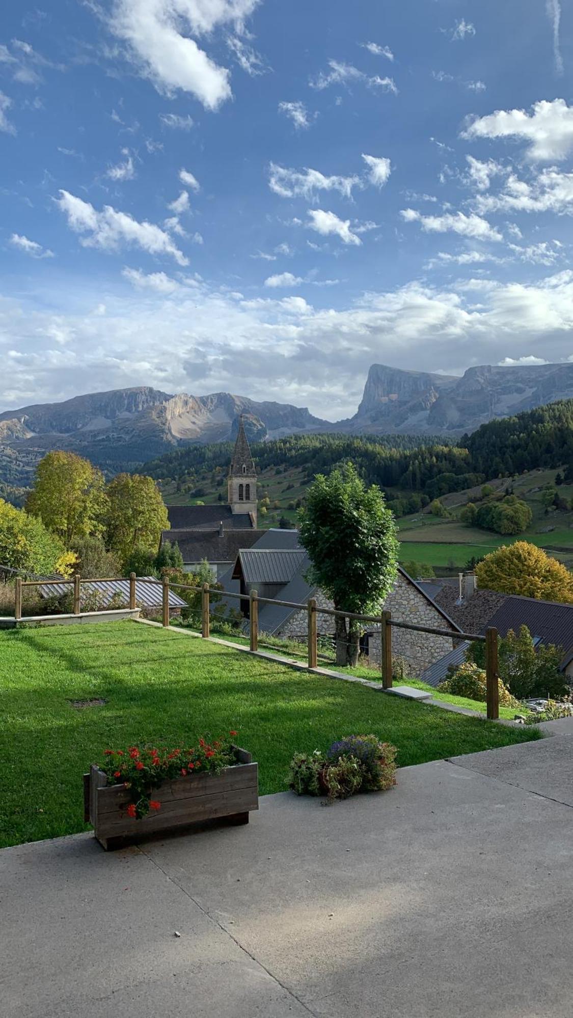 Saint-Étienne-en-Dévoluy La Tourtette B&B 외부 사진
